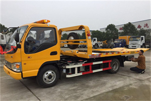 临沂哪里有拖车服务